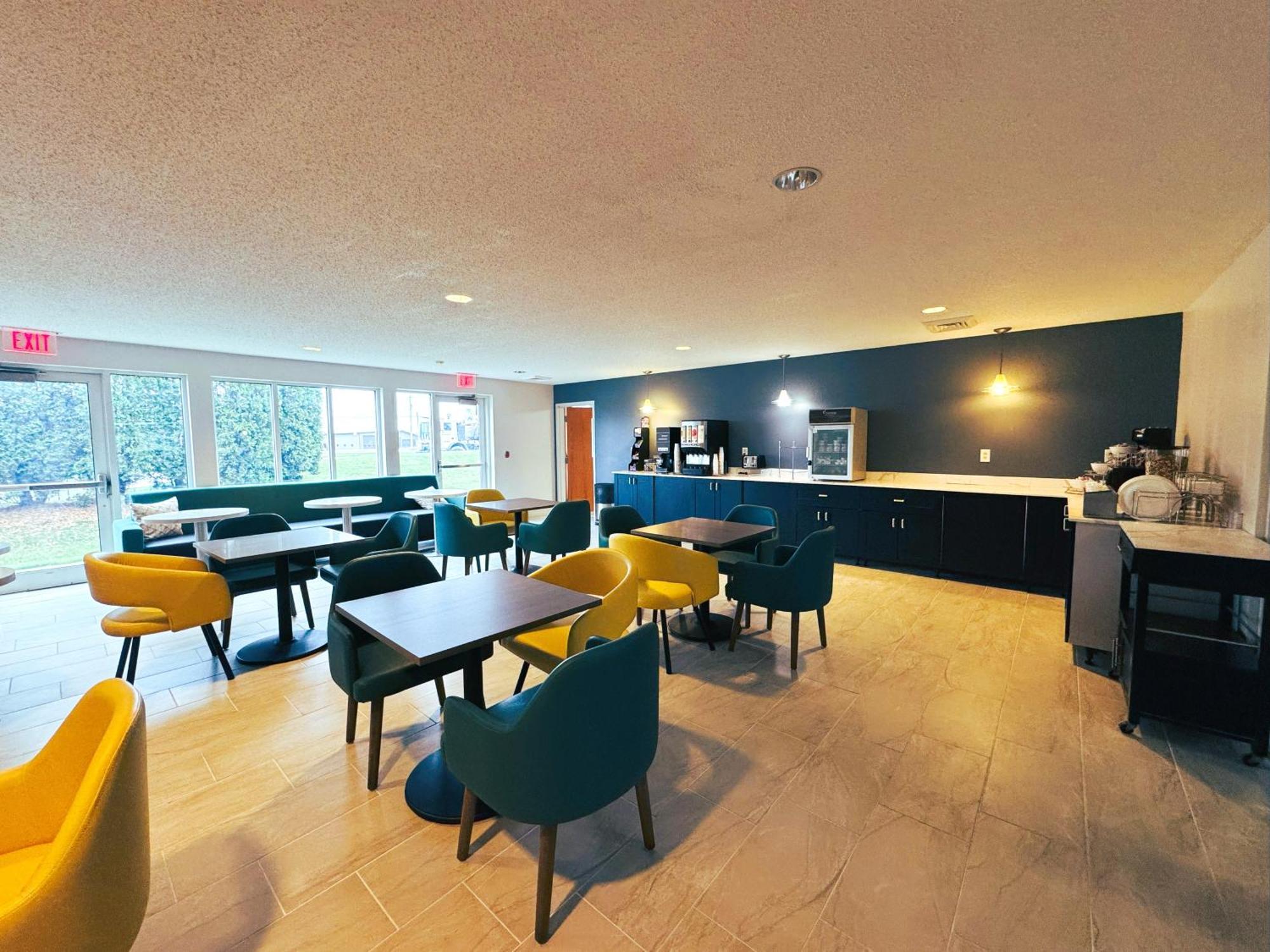 Comfort Inn & Suites Sheboygan I-43 Esterno foto