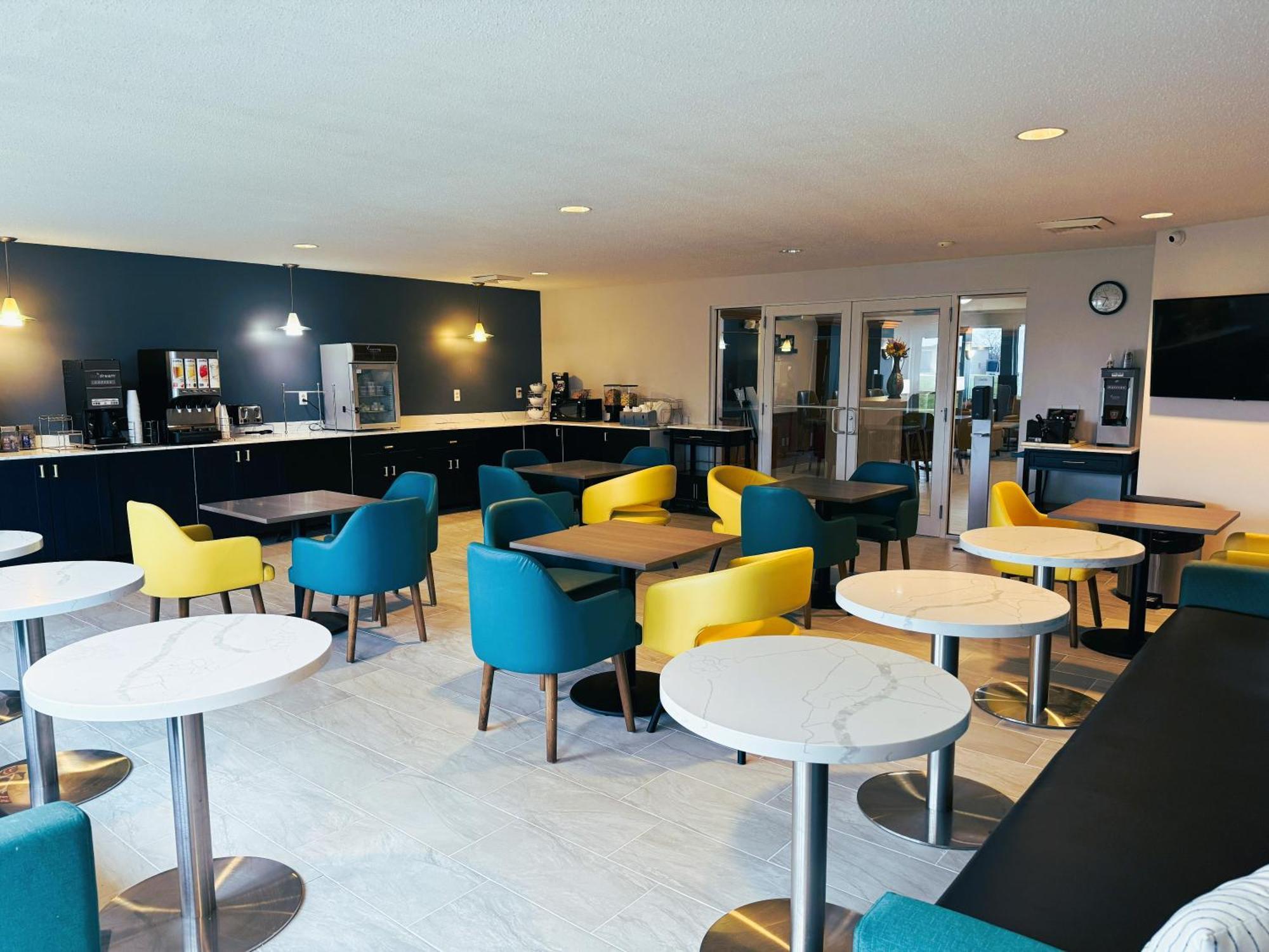 Comfort Inn & Suites Sheboygan I-43 Esterno foto