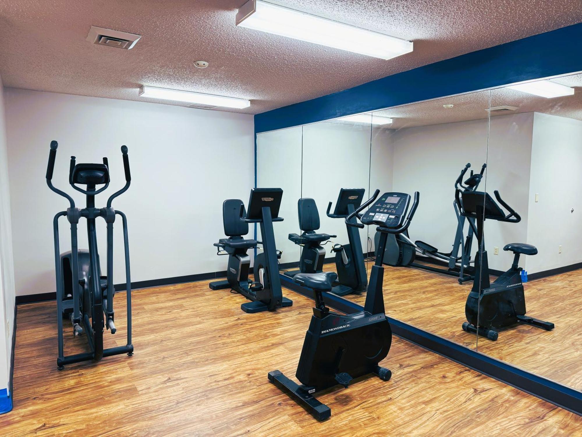Comfort Inn & Suites Sheboygan I-43 Esterno foto