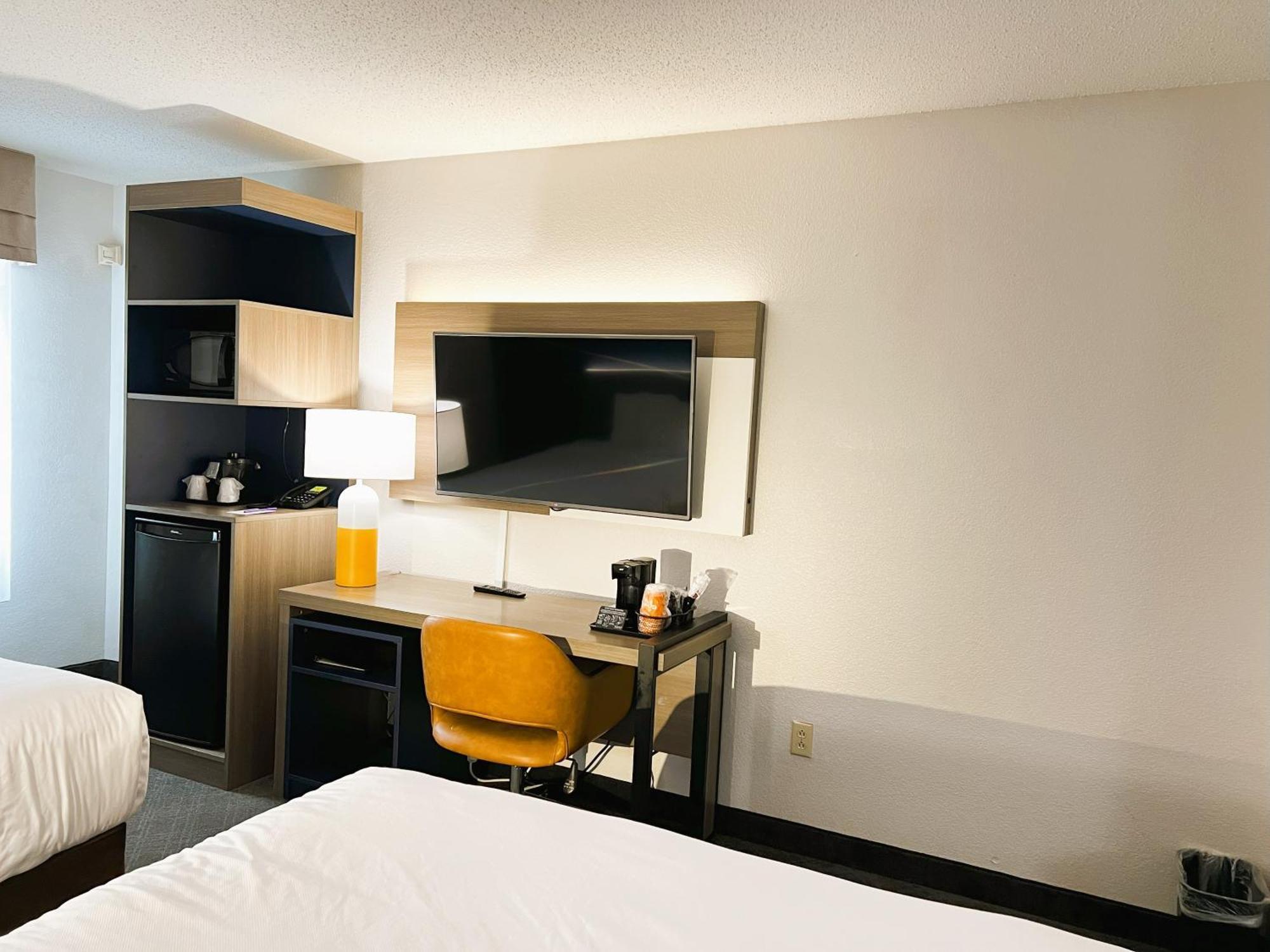 Comfort Inn & Suites Sheboygan I-43 Esterno foto